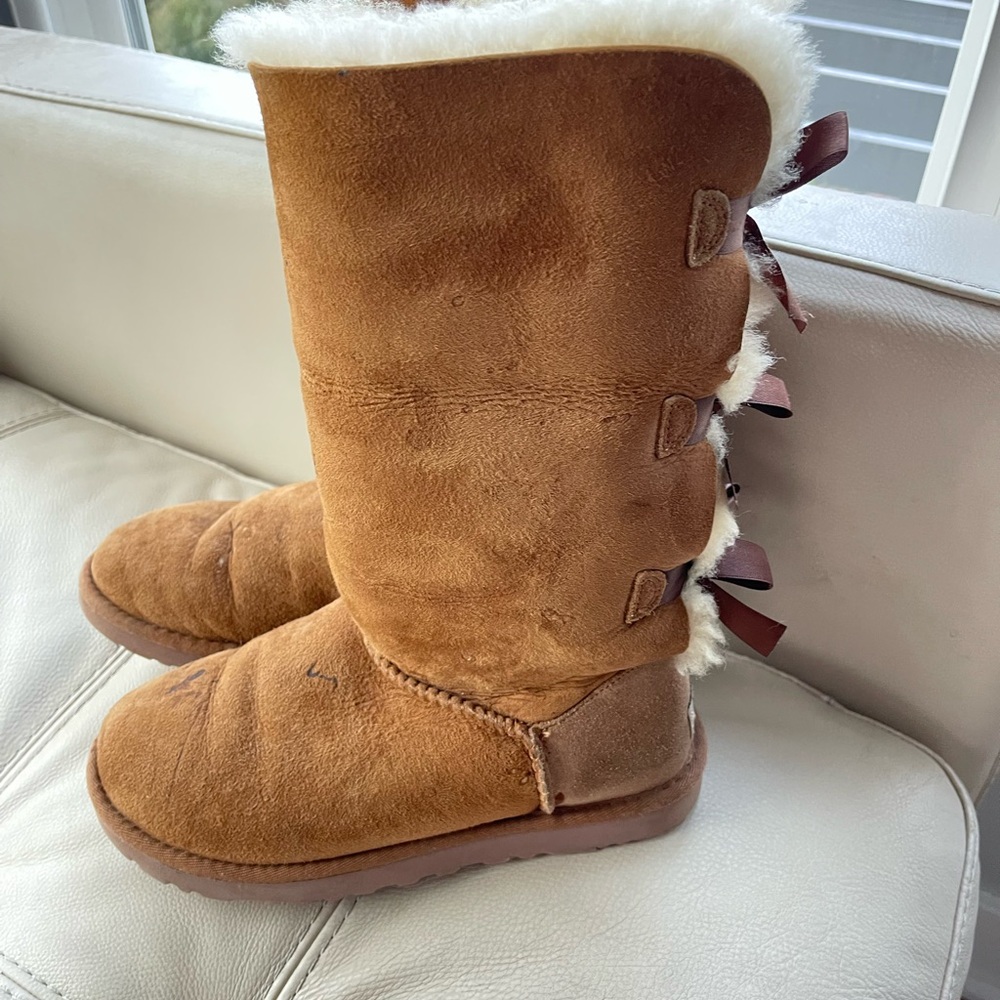 UGG Women's Tan and Cream Sheepskin Slippers - Picture 9 of 10
